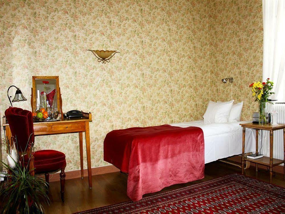 Hotell Laeckoe Lidköping Exterior foto